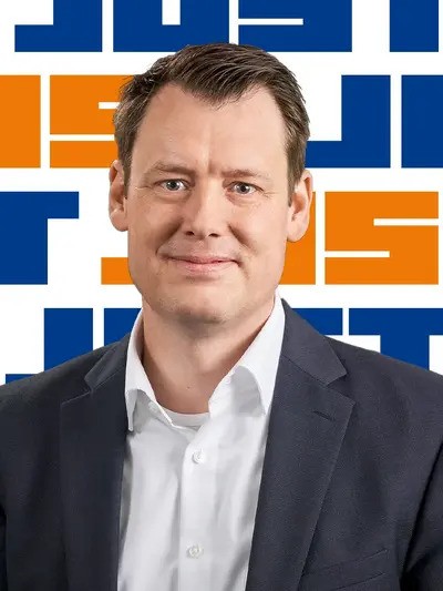 Oliver Gantzert - CFO